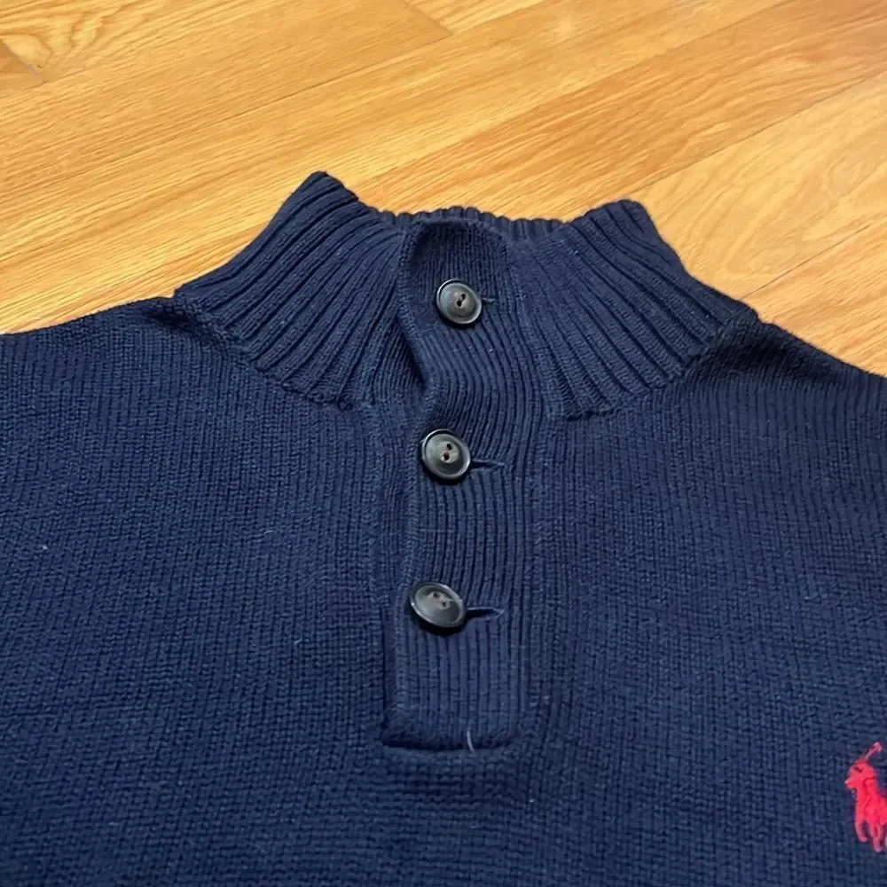 𝅺POLO Ralph Lauren 1/4 button up sweater size medium.